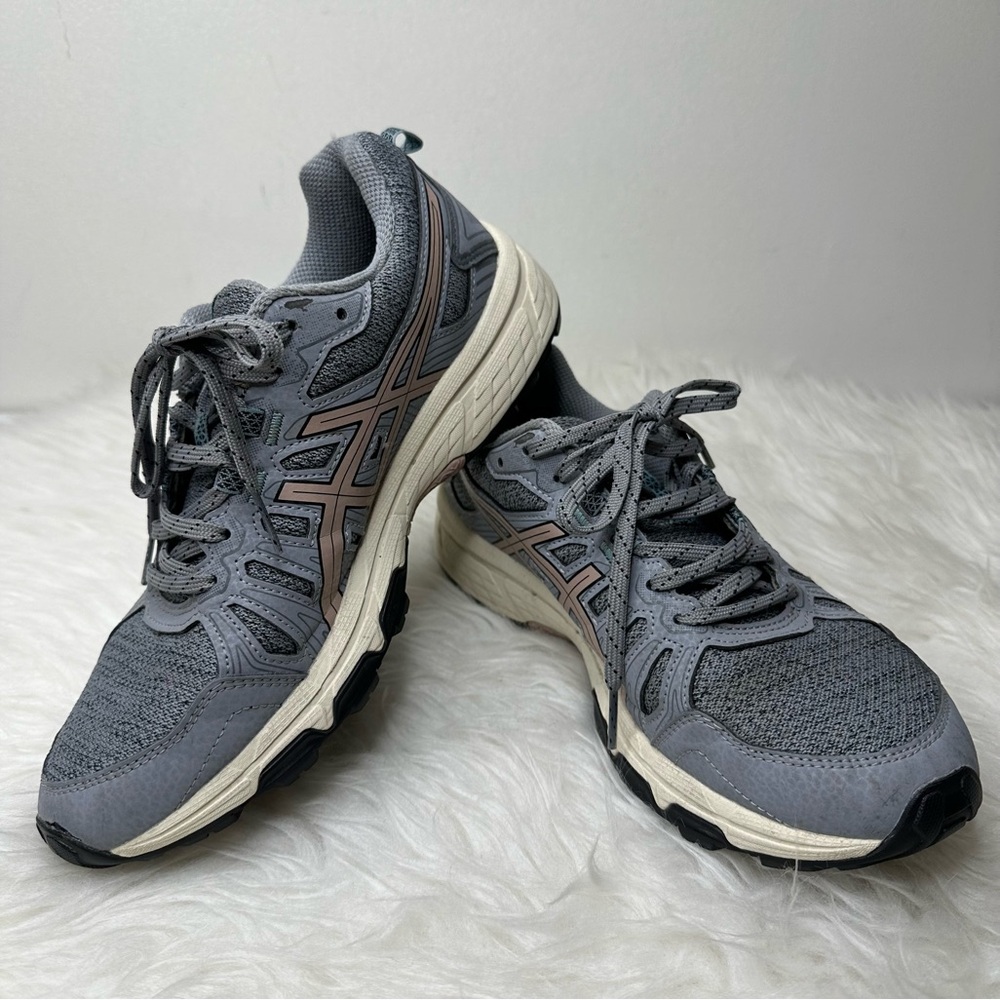 Asics Women’s Gel Venture Running Shoes Size 8
